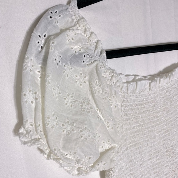 5/$25 Shein White Eyelet Puff Sleeve Smocked Crop Top XL - Picture 7 of 12